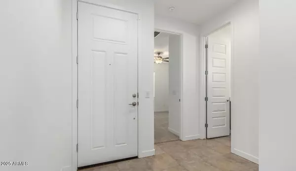Phoenix, AZ 85043,3823 S 64TH Drive