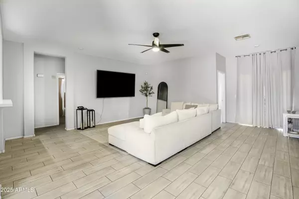 Maricopa, AZ 85138,41240 W GRANADA Drive