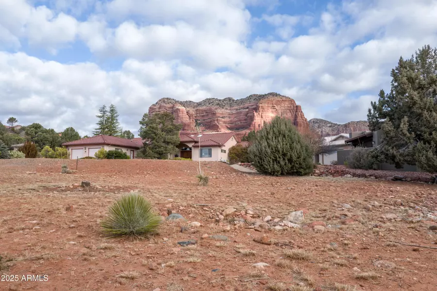 15 ALTA VISTA Drive #102, Sedona, AZ 86351