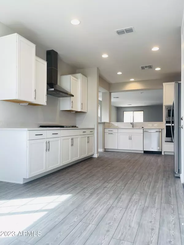 San Tan Valley, AZ 85144,1561 W Sabel Court