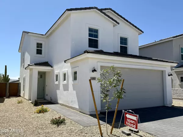 1537 N PUEBLO Drive, Apache Junction, AZ 85120