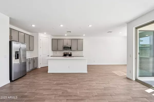 Waddell, AZ 85355,15735 W CAMDEN Avenue