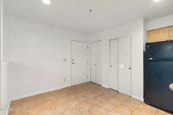 Tempe, AZ 85281,1005 E 8TH Street #1012