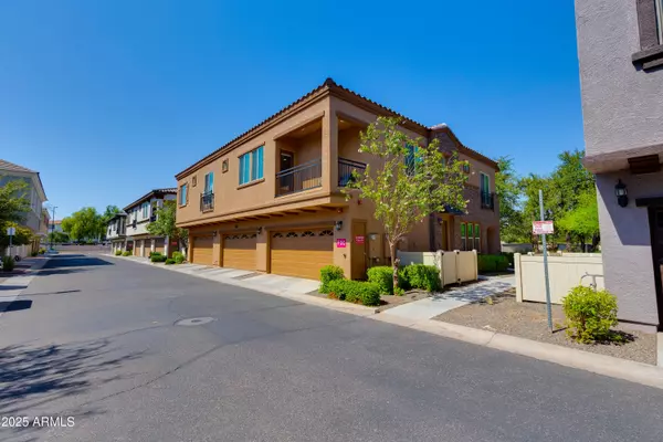 2752 S EQUESTRIAN Drive #101, Gilbert, AZ 85295