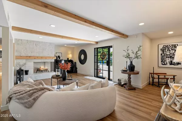 Phoenix, AZ 85018,4502 E EXETER Boulevard