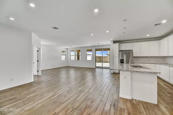 Litchfield Park, AZ 85340,5863 N 193rd Drive