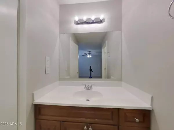Phoenix, AZ 85053,3822 W MAUNA LOA Lane