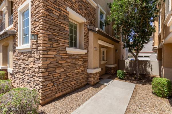 Gilbert, AZ 85296,1386 S SABINO Drive