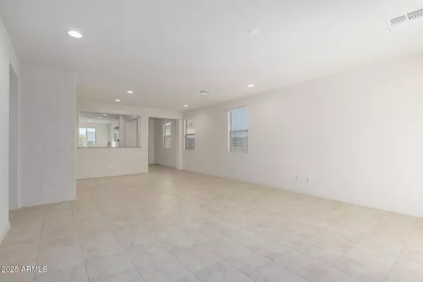 Glendale, AZ 85305,8818 W LUKE Avenue