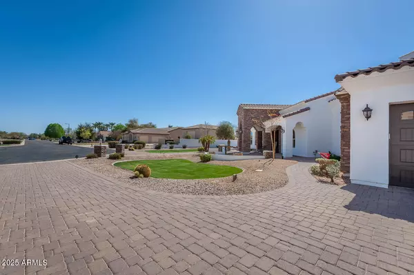 Chandler, AZ 85249,11225 E STARFLOWER Court