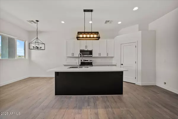 Apache Junction, AZ 85120,10544 E Baltimore Street
