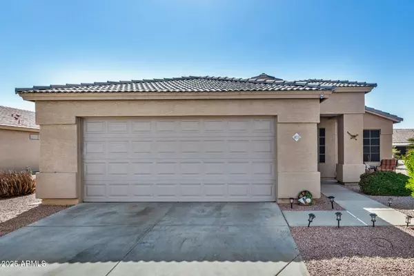 2101 S MERIDIAN Road #403, Apache Junction, AZ 85120