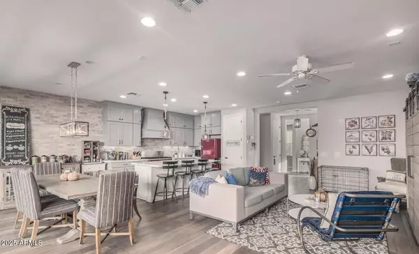 Phoenix, AZ 85022,17217 N 9TH Place
