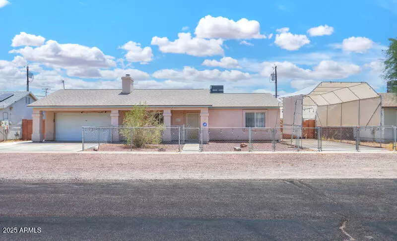 803 W MERRITT Way, Gila Bend, AZ 85337