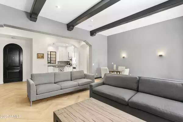 Scottsdale, AZ 85255,18650 N THOMPSON PEAK Parkway #1060