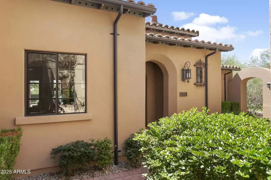 18650 N THOMPSON PEAK Parkway #1060, Scottsdale, AZ 85255