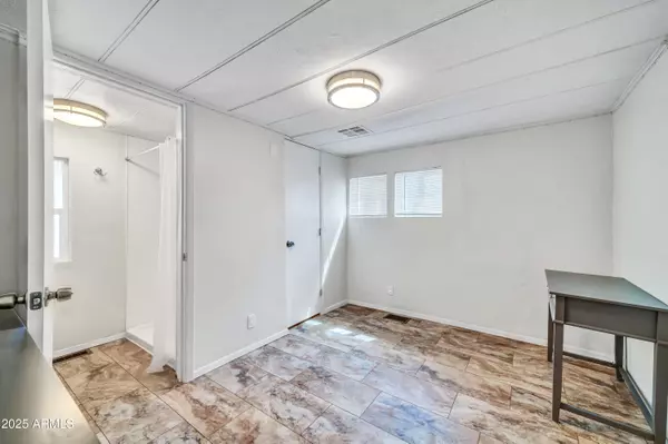 Glendale, AZ 85302,8401 N 67th Avenue #242