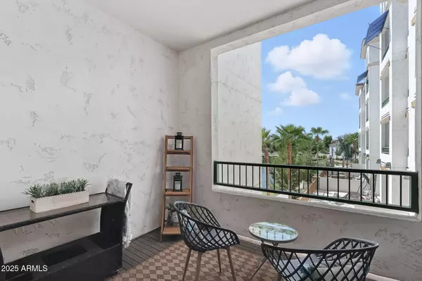 Chandler, AZ 85248,2511 W QUEEN CREEK Road #205