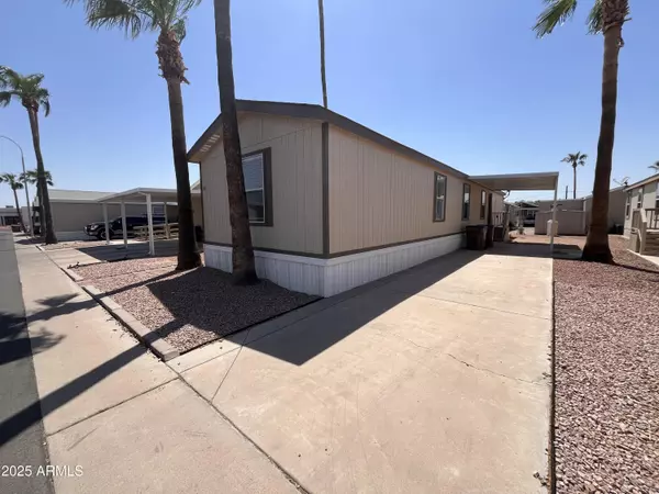 Mesa, AZ 85208,9431 E Coralbell Avenue #113
