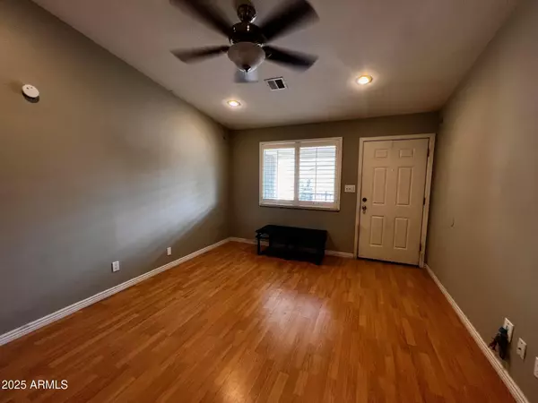 Phoenix, AZ 85022,12440 N 20TH Street #209