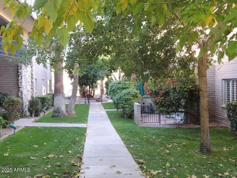 1901 E Missouri Avenue #216, Phoenix, AZ 85016