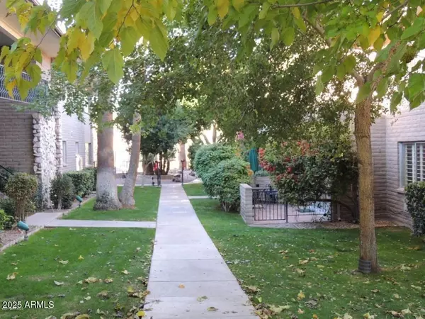 1901 E Missouri Avenue #216, Phoenix, AZ 85016