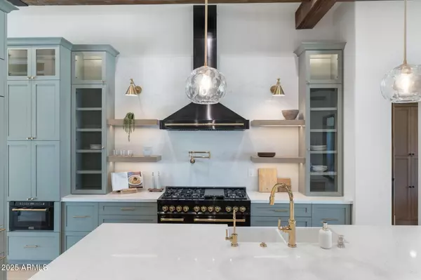 Scottsdale, AZ 85260,7714 E SUTTON Drive