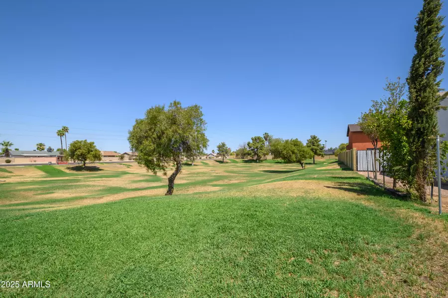 6614 W MOUNTAIN VIEW Road, Glendale, AZ 85302