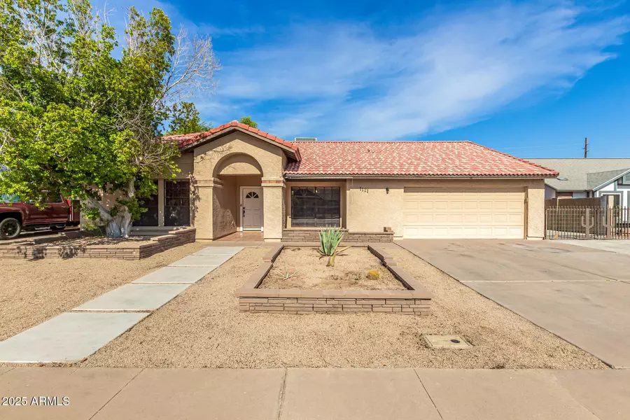 1121 N WINTHROP Circle, Mesa, AZ 85213
