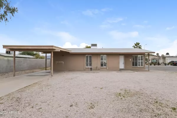 1227 E WAYLAND Drive, Phoenix, AZ 85040