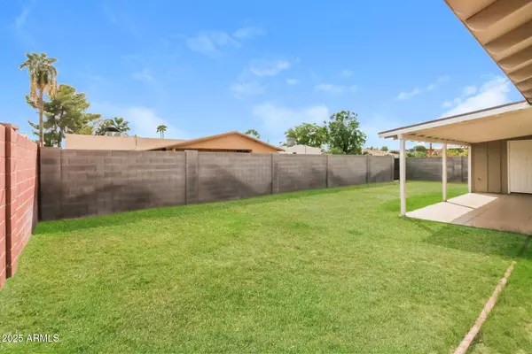Scottsdale, AZ 85251,8225 E SELLS Drive