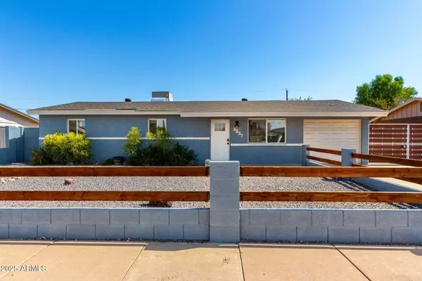 3237 E NISBET Road, Phoenix, AZ 85032