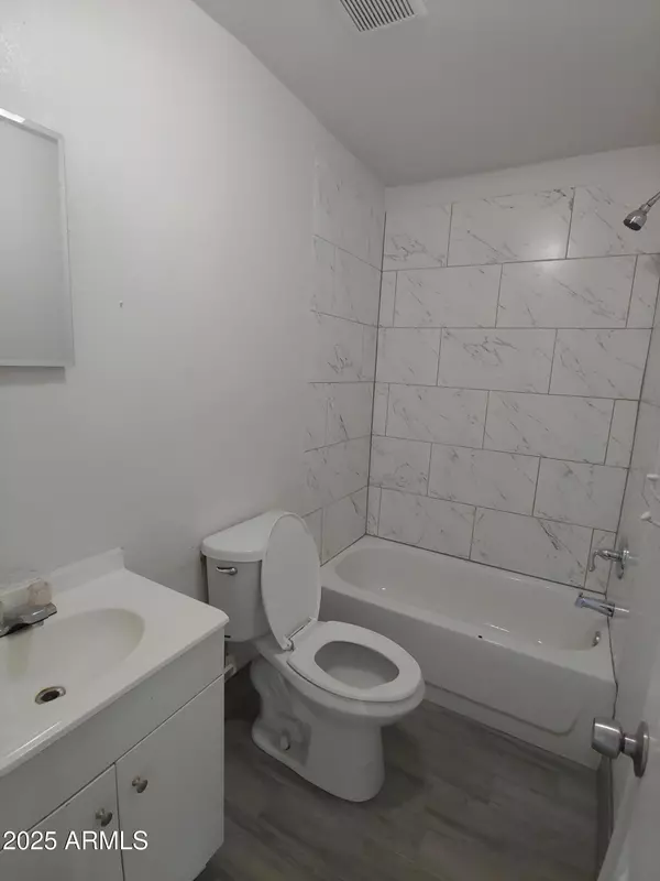 Phoenix, AZ 85009,1001 N 32ND Avenue