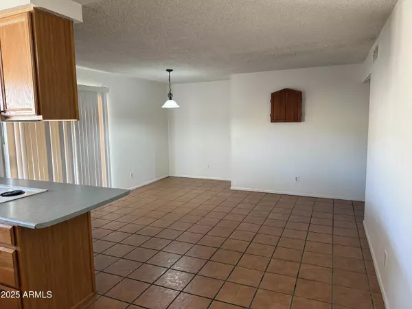 Tempe, AZ 85283,2105 E COLGATE Drive