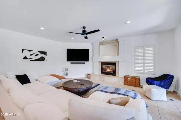 Scottsdale, AZ 85254,6021 E PHELPS Road