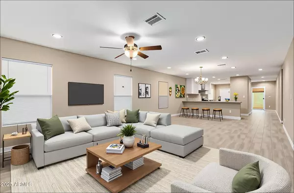 Phoenix, AZ 85009,3828 W LATHAM Street