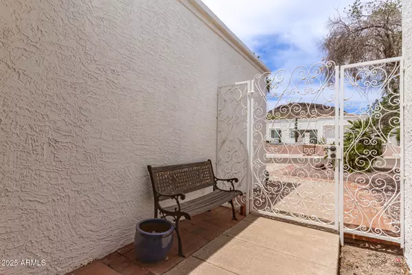 Phoenix, AZ 85022,1309 E MEADOW Lane