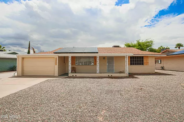 12244 N SAINT ANDREW Drive, Sun City, AZ 85351