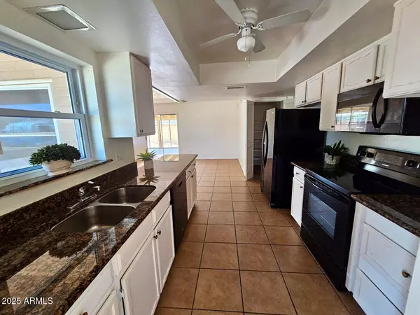 Phoenix, AZ 85008,2601 E virginia Avenue