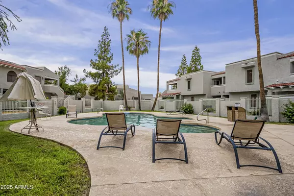 Tempe, AZ 85281,850 S River Drive #1033