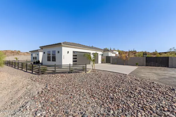 San Tan Valley, AZ 85144,3555 W HUMMINGBIRD Lane