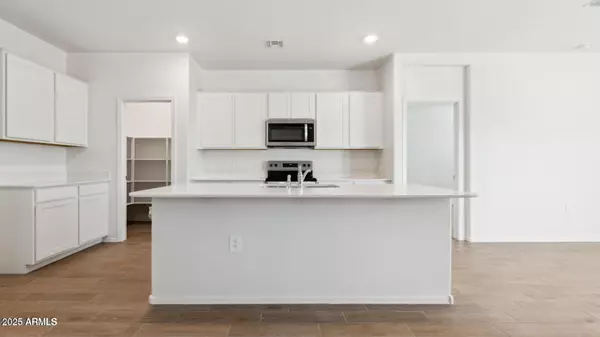 Wittmann, AZ 85361,18409 W HACKAMORE Drive