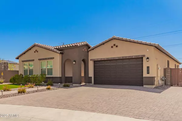 Phoenix, AZ 85024,1919 E Fallen Leaf Lane