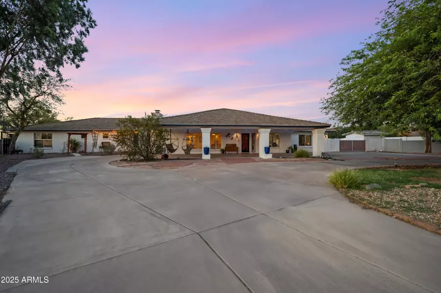 2032 E EUCLID Avenue, Phoenix, AZ 85042