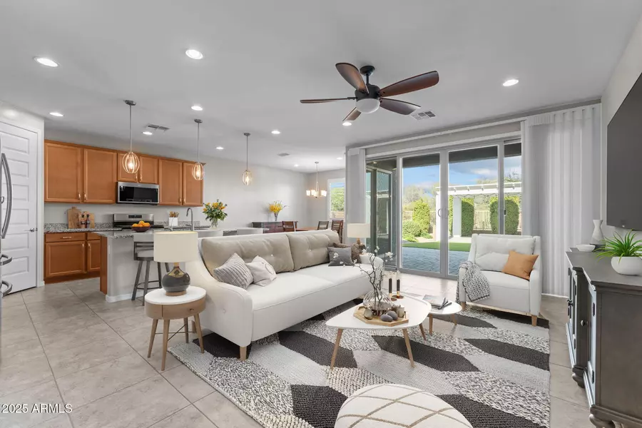 36795 N BRISTLECONE Drive, San Tan Valley, AZ 85140