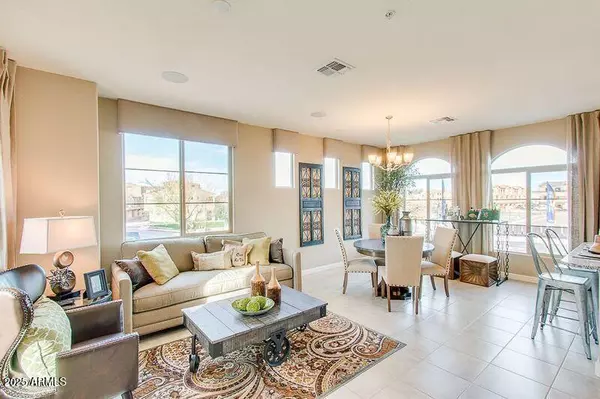 240 W JUNIPER Avenue #1049, Gilbert, AZ 85233