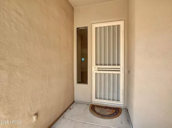 Phoenix, AZ 85042,3906 E CARSON Road