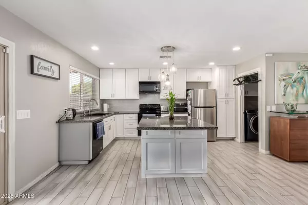 Phoenix, AZ 85024,402 E MORROW Drive