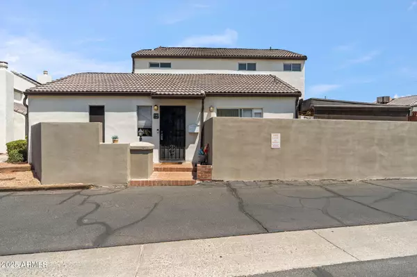 Phoenix, AZ 85020,1142 E KALER Drive