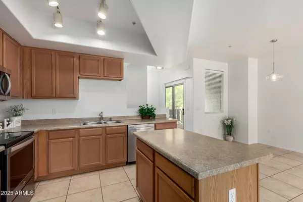 Phoenix, AZ 85085,2150 W ALAMEDA Road #1390